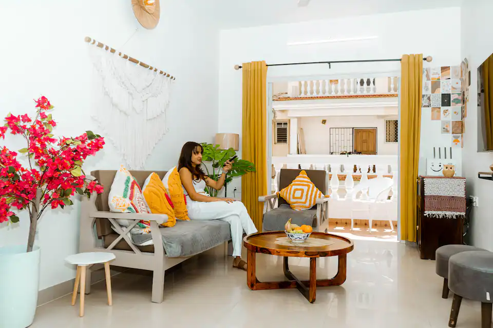 Studio & Apartment